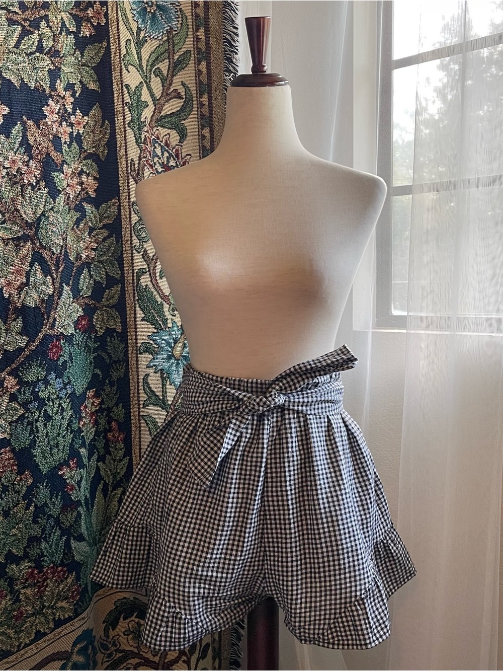 Black x White Gingham Check High Waist Shorts w/ Bowtie Belt & Ruffle Hem
